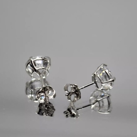 2.0Ct Diamond 14K White Gold Pushback Studs - Picture 2 of 2